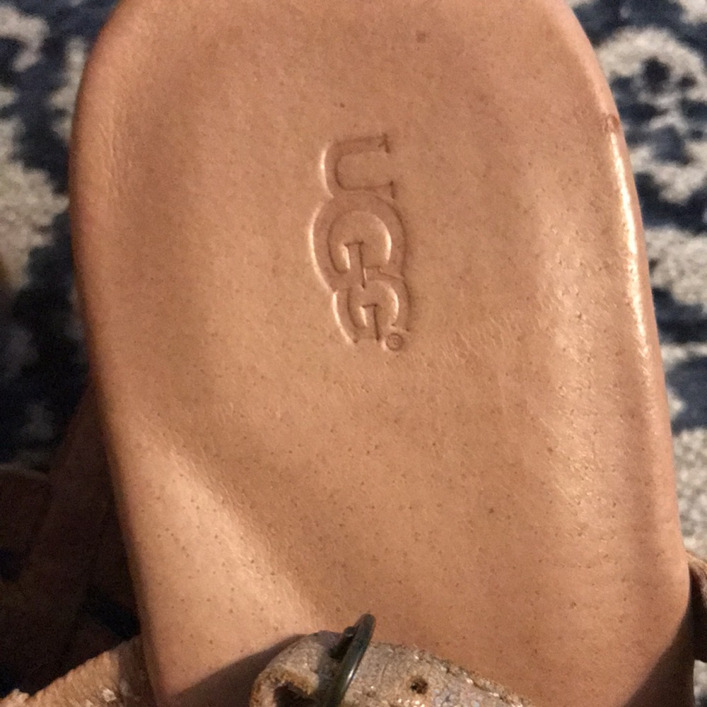 UGGS Lira Mar Wedges Strappy Sandals. - Picture 6 of 7